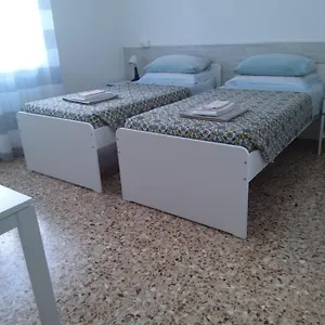 Verona Est S. Pietro , Lavagno Italia